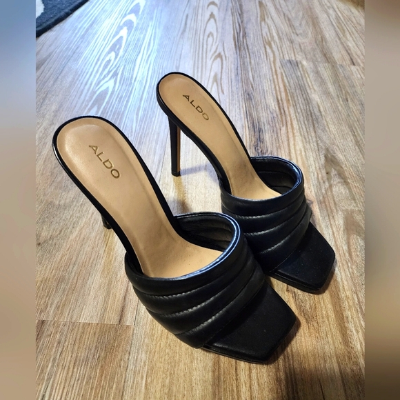 Aldo heels - Picture 2 of 4